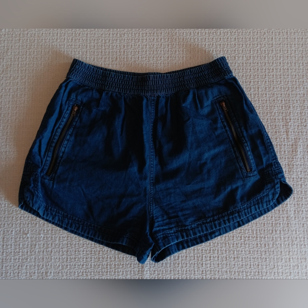 Forever 21 100% Cottom Elastic Waist Jean Shorts - Size Small